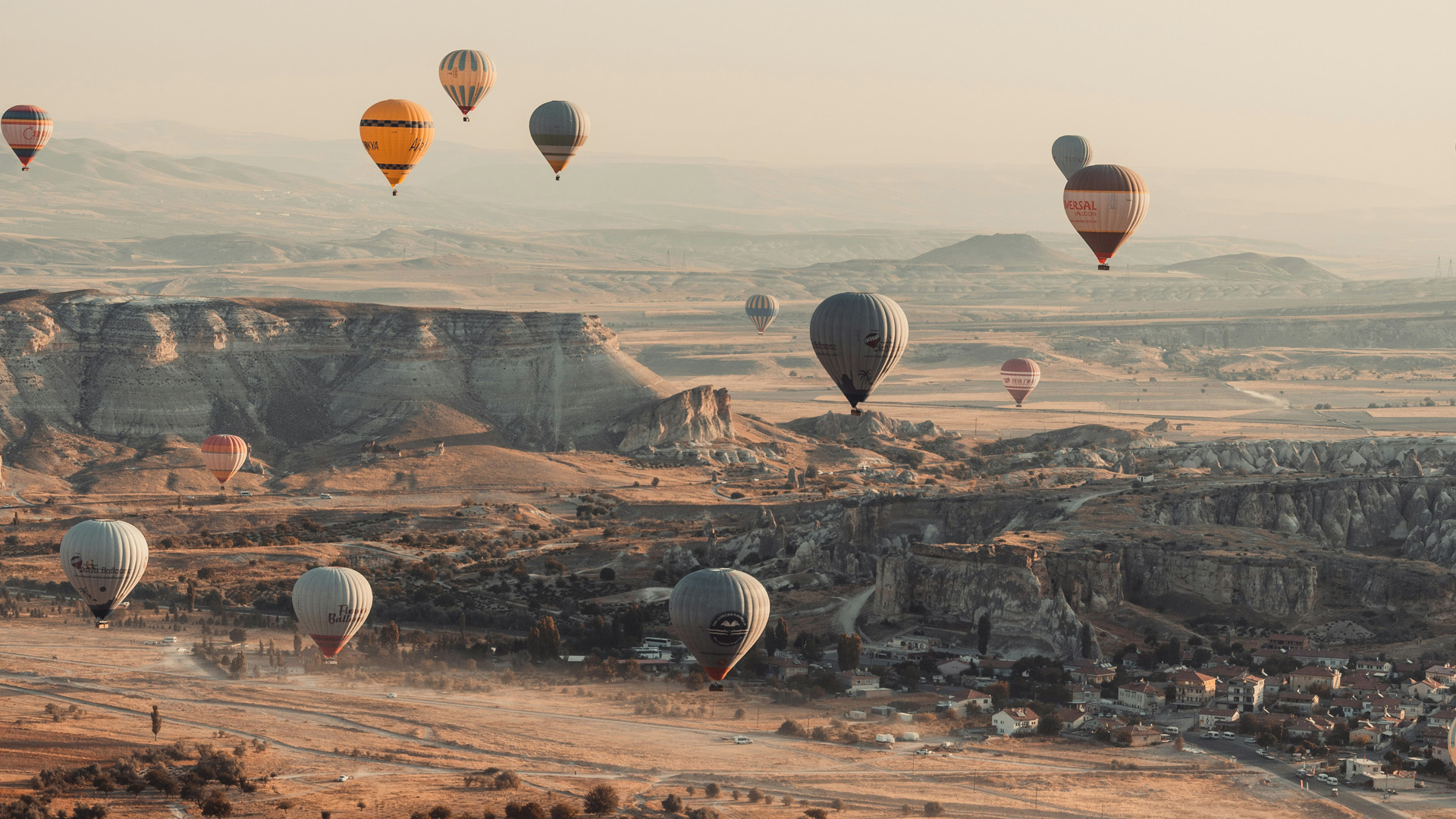 Hot Air Balloon Ride & Sunrise Tour